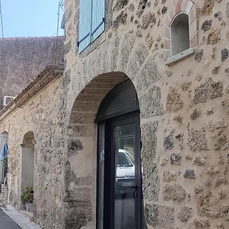 Dans Maison Entre Et Riviere 3*