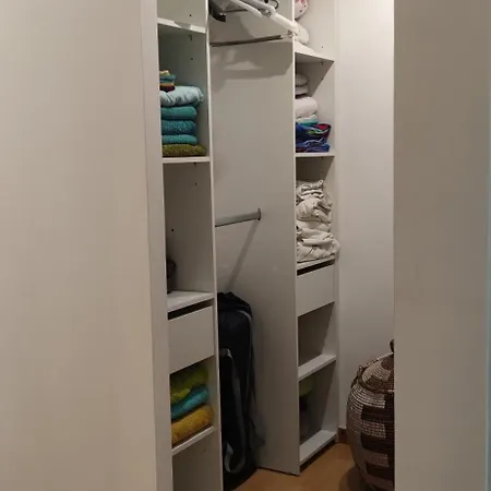 Dans Maison Entre Et Riviere Πανσιόν